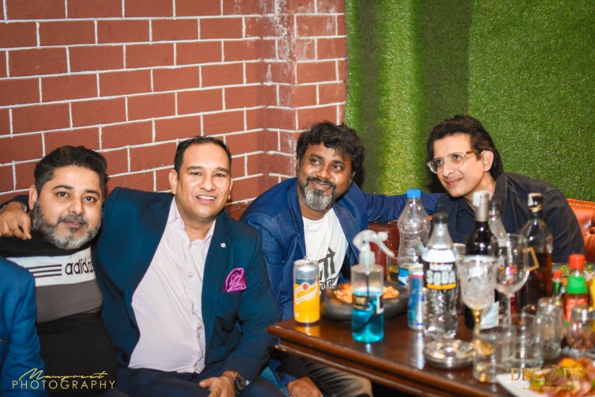Jimmy Asija Visited Decode Air bar For Mera Fuji Calling Promotion Jimmy Asija Visited Decode Air